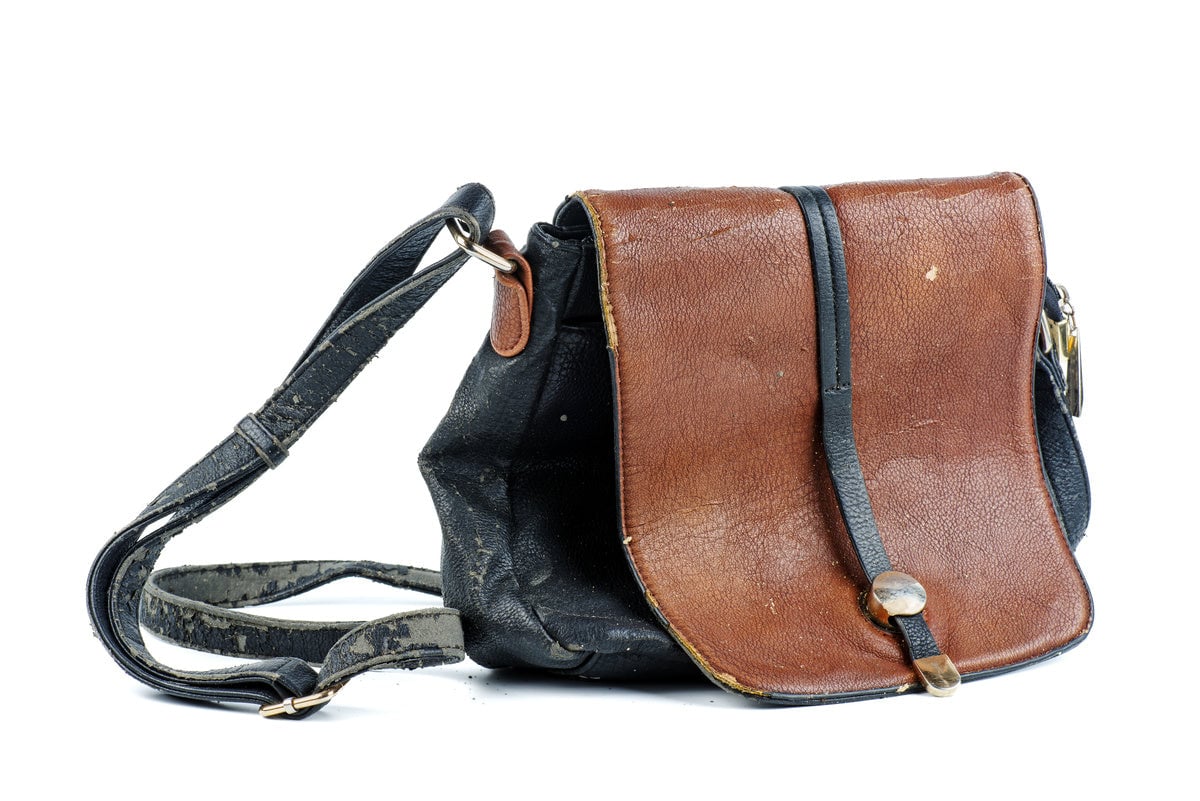 how to fix corners of leather bag